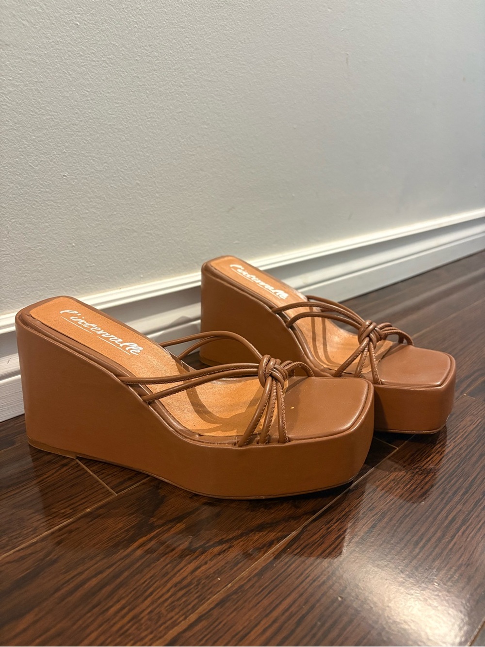 L'INTERVALLE Cognac Knot-Strap Platform Wedges